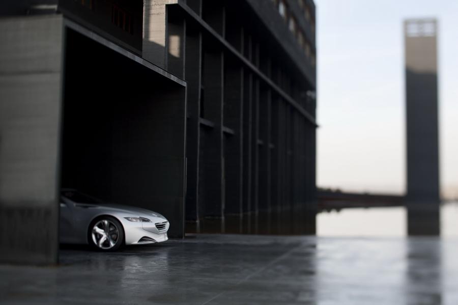  Peugeot SR1 Concept 2010 года  (фото 26 из 57)